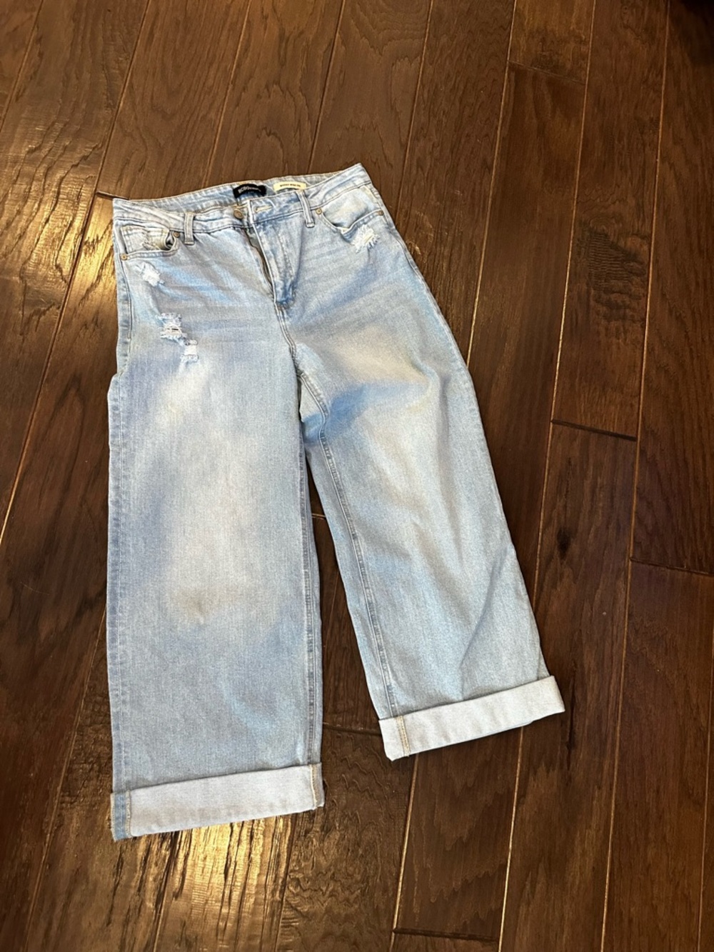 BCBG Light Blue Boyfriend Wide-Leg Jeans